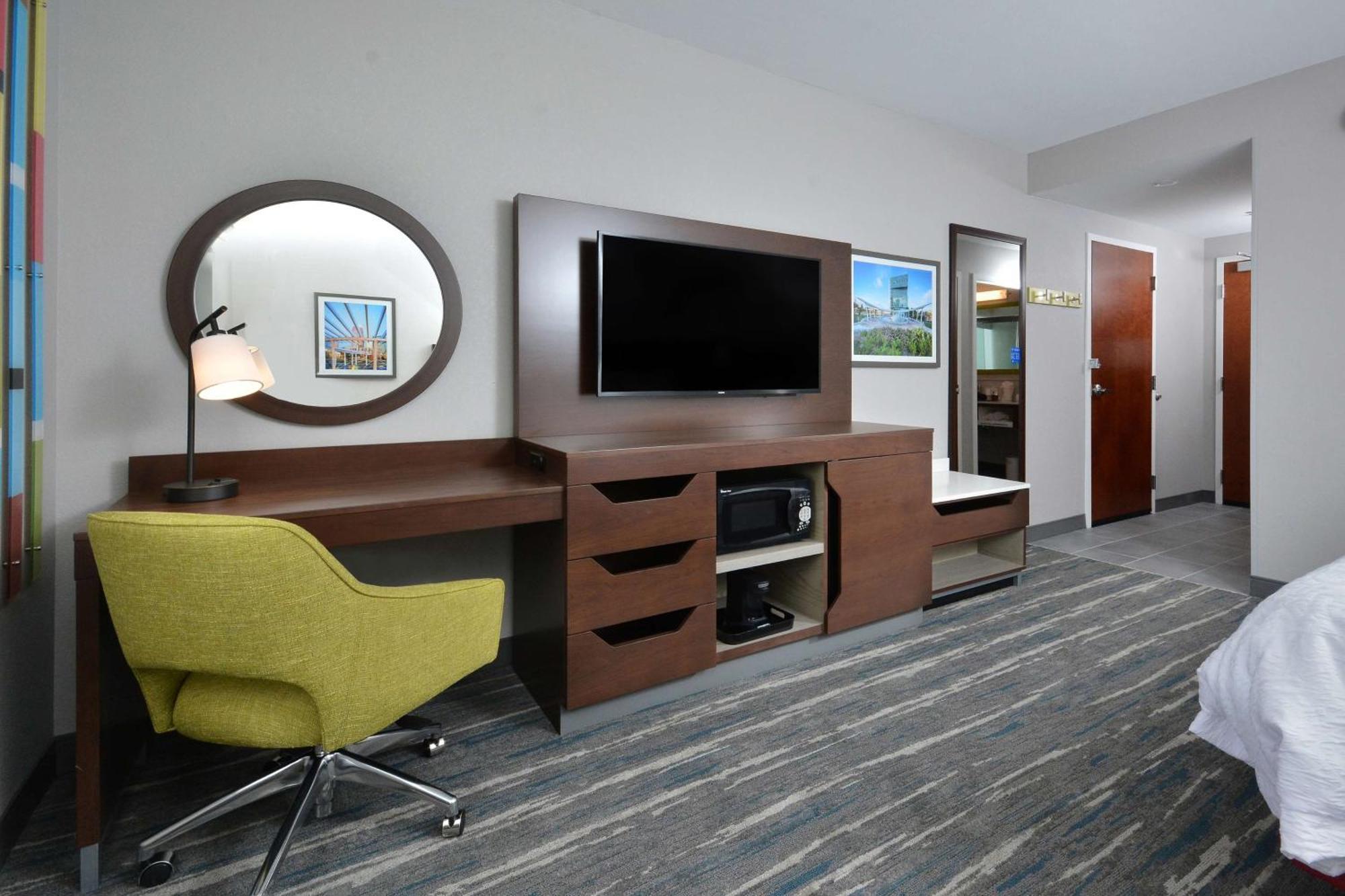 Hampton Inn & Suites Charlotte North I 485 Exterior foto